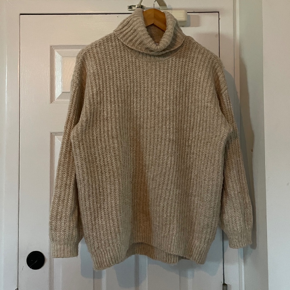 Old Navy Oatmeal Brown Knit Turtleneck Sweater Tunic Length size Small Oversized